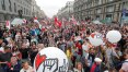 Dezenas de milhares de manifestantes desafiam governo da Bielo-Rússia