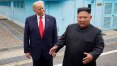 Trump dá 20 passos com Kim na Coreia do Norte e reabre negociação nuclear
