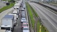 Dutra tem congestionamento após colisão no sentido São Paulo