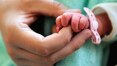 Grã-Bretanha se torna 1º país a legalizar bebês com três progenitores