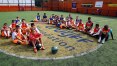 Escolinha da ZL ensina futebol e ética de graça