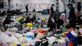 Em Hong Kong, manifestantes transformam universidade em fortaleza