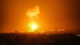 Israel bombardeia Gaza em retaliação aos balões incendiários