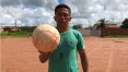 Lalau viraliza no TikTok mostrando habilidade no futebol e nega rivalidade com 'Luva de Pedreiro'