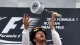 Hamilton comemora o título da Mercedes