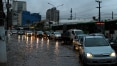 Em dia de chuva, São Paulo registra congestionamentos acima da média