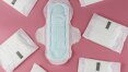 Pobreza menstrual: governo diz agora que viabilizará distribuição gratuita de absorventes