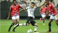 Corinthians faz cinco, mas quase sofre empate