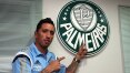 Lucas Barrios faz 1º treino no Palmeiras