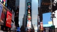 Prefeito de NY chama turistas a tomar grátis vacina em dose única da Johnson na Times Square