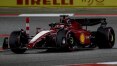Leclerc vence GP do Bahrein de F-1 com direito a dobradinha da Ferrari; Hamilton termina em 3º