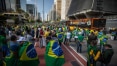 Bolsonaristas fazem atos presenciais de 1.º de Maio; críticos se manifestam nas redes sociais