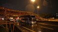Prefeitura de SP vai apurar queda de passarela na Marginal do Tietê; via está liberada