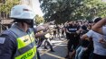 Ato pró-democracia na Paulista termina em confronto com a PM