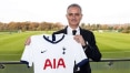José Mourinho é anunciado como novo técnico do Tottenham