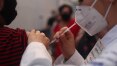 Prefeitura de SP vai manter vacinação de adolescentes contra a covid-19