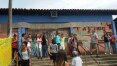 Contra reorganização, alunos ocupam terceira escola em São Paulo