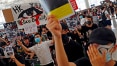 Protesto em aeroporto de Hong Kong reúne 5 mil pessoas e causa cancelamento de voos