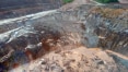 Samarco emite alerta por deslocamento de terra na barragem de Fundão, em Mariana