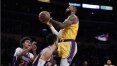 LeBron James se destaca, mas Lakers caem diante dos Suns na NBA e fica para trás na classificação
