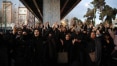 Terceiro dia de protestos no Irã desafia o regime dos aiatolás