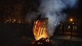 Manifestantes queimam bandeiras em Portland em tensa noite eleitoral