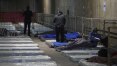 Homem morre em rua na região central de SP; movimentos veem relação com o frio