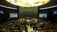 Parlamentares que vão votar perdão de dívidas devem R$ 533 milhões