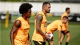 Corinthians inicia preparação para duelo com a Ponte ainda sem Fábio Santos