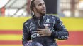 Hamilton supera Bottas, vence corrida caótica na Toscana e conquista 90º triunfo