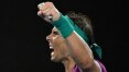 Rafael Nadal vira sobre Medvedev em final emocionante e é campeão do Aberto da Austrália