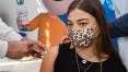 Em nova fase da campanha, Israel começa a vacinar adolescentes