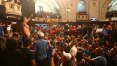 Manifestantes invadem a Assembleia Legislativa do Estado do Rio de Janeiro