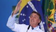 Bolsonaro pede 'calma' a quem acusa o governo de estar atrasado na vacinação