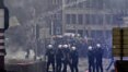 Protestos antivacina transformam Bruxelas em praça de guerra