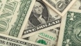 Governo eleva imposto para compra de moeda estrangeira e prevê arrecadar R$ 2,4 bi