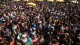 Clássicos 'batucados' agitam milhares no Ibirapuera ao som do Monobloco