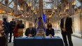 Queiroga assina 'carta de compromisso' para criar unidade da Oxford no Brasil, mas não detalha plano