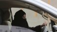 Saudita é multada por dirigir antes que proibição seja encerrada oficialmente