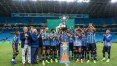 Grêmio levanta taça dos 100 anos do Gaúchão