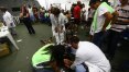 Vacinação contra febre amarela em cidade no Rio entra pela madrugada