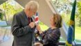 Climatologista brasileiro Carlos Nobre recebe medalha de honra em nome da Rainha Elizabeth II