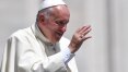 Papa denuncia 'violência cega do terrorismo' e reza por vítimas de Barcelona