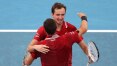 Medvedev perde na disputa simples, mas vence nas duplas em triunfo da Rússia na ATP Cup