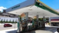 Decisão da Petrobrás de manter preço da gasolina surpreende analistas