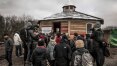 Polícia inicia demolição de acampamento de imigrantes em Calais, na França