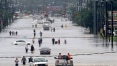 30 mil devem ficar desabrigados em Houston após inundações causadas pela tempestade Harvey