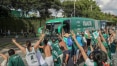 Palmeiras é apoiado pela torcida no retorno ao Brasil após vice no Mundial de Clubes