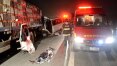 Dois morrem após micro-ônibus colidir em caminhão na Imigrantes