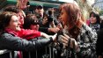 Cristina Kirchner visita Mães da Praça de Maio antes de ato histórico